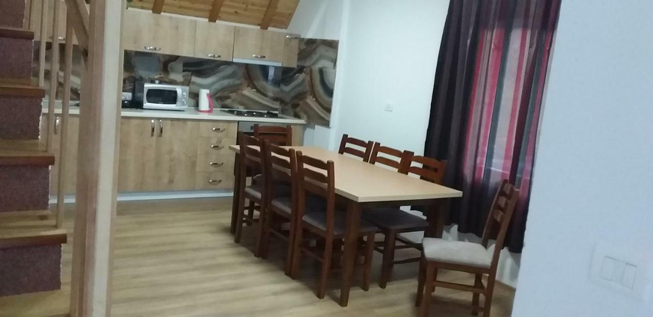 Bujtinat E Lugines Valbone Aparthotel Room photo