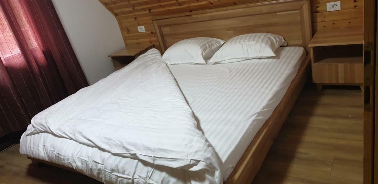 Bujtinat E Lugines Valbone Aparthotel Room photo