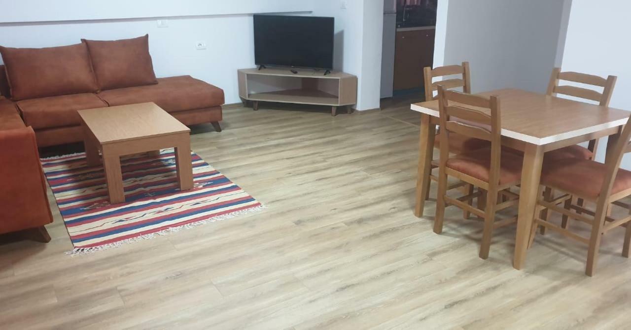 Bujtinat E Lugines Valbone Aparthotel Room photo
