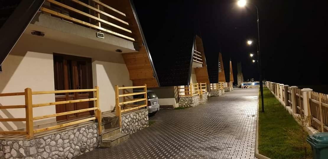 Bujtinat E Lugines Valbone Aparthotel Exterior photo