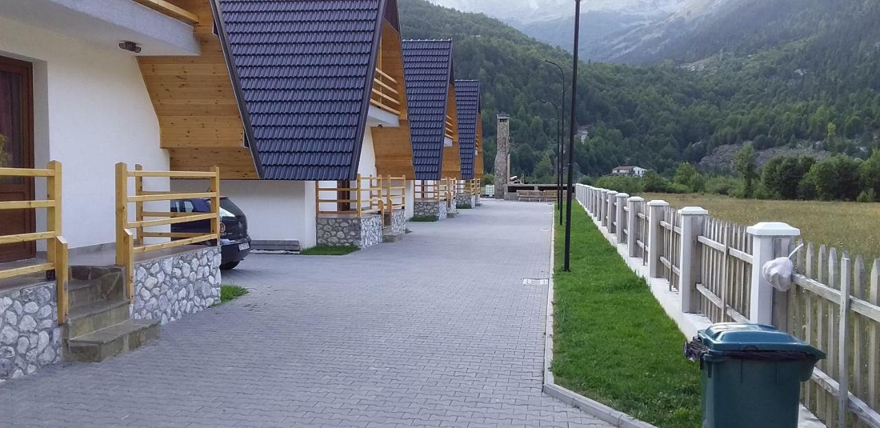 Bujtinat E Lugines Valbone Aparthotel Exterior photo